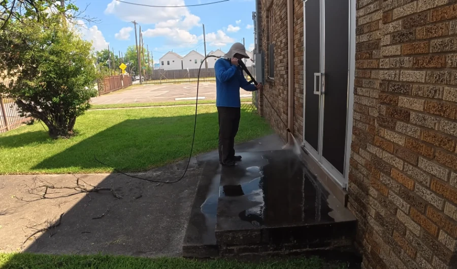 Recently completed pressure washing project in Historic Downtown Wilmington, NC
