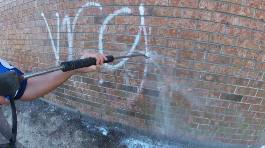 Fast same-day graffiti removal service on a Wilmington property